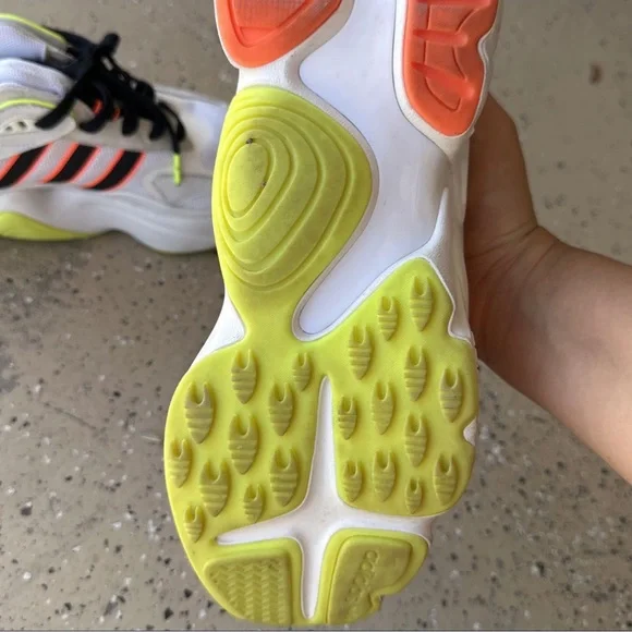 Limited edition White adidas with neon lining - Picture 4 of 9